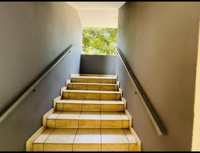 2 BEDROOM APARTMENT FOR SALE IN LAMBTON